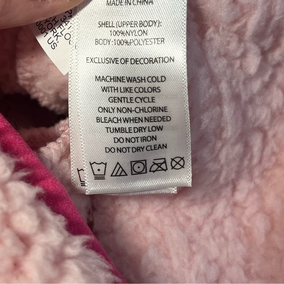 Eddie Bauer Girls Faur Fur Zip up jacket/hoodie NWT size 10/12, pink - Picture 8 of 9